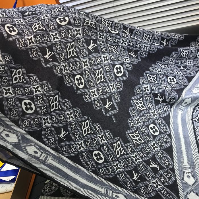 Louis Vuitton Scarf LV00103